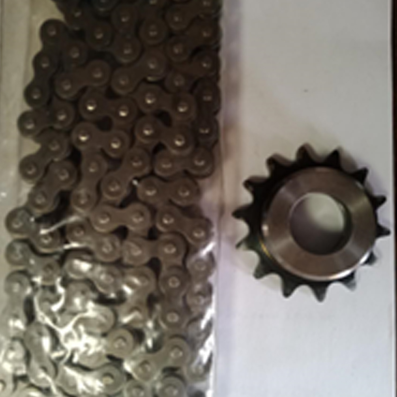 Industrial conveyor roller chain and sprockets for auotamatic production line